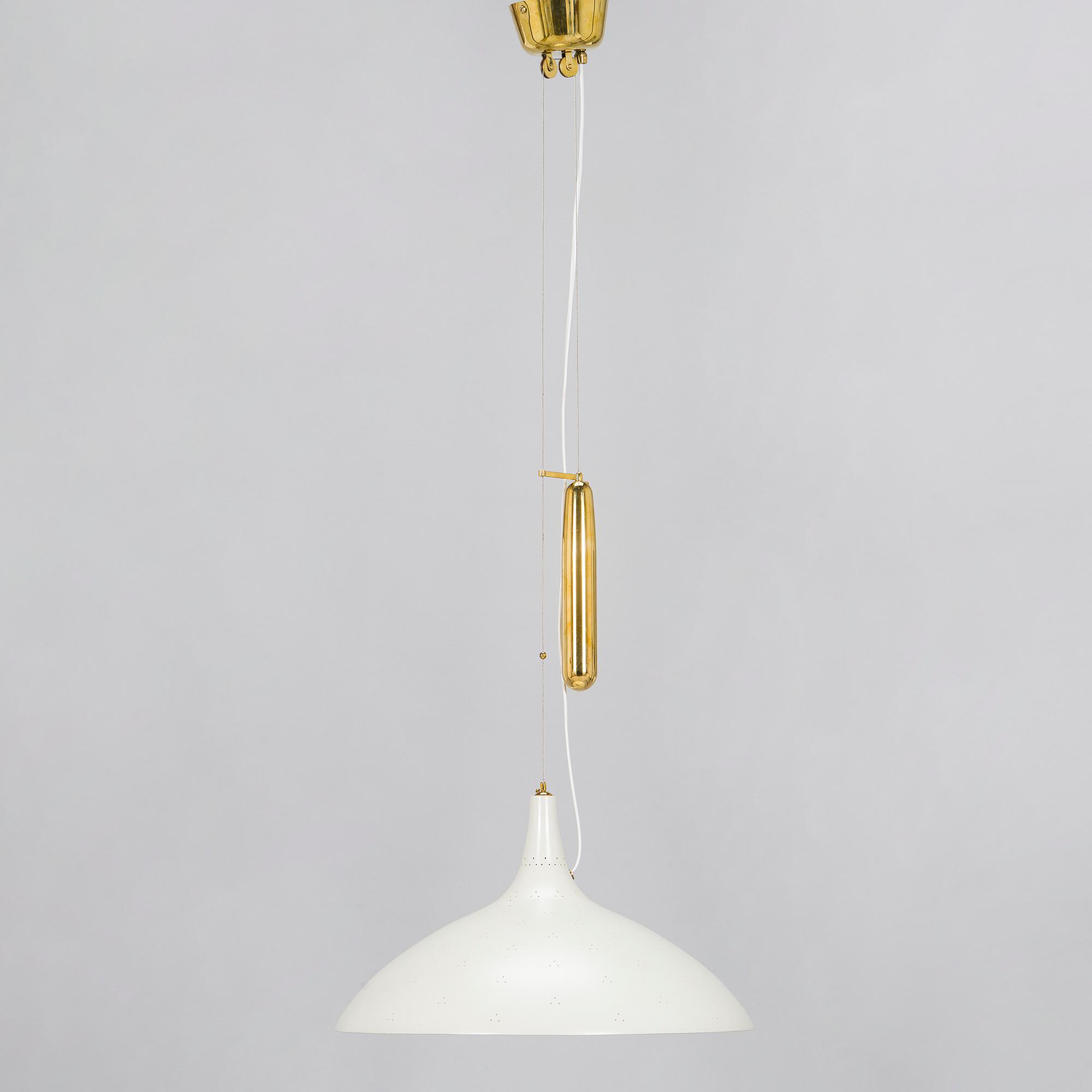 Paavo Tynell, kattovalaisin, malli A1965 Taito 1900-luvun puoliväli.