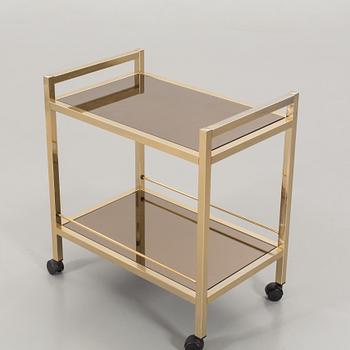 A SERVING TROLLEY.