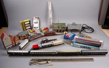 PARTI LEKSAKER, bl a Märklin. 1900-tal.