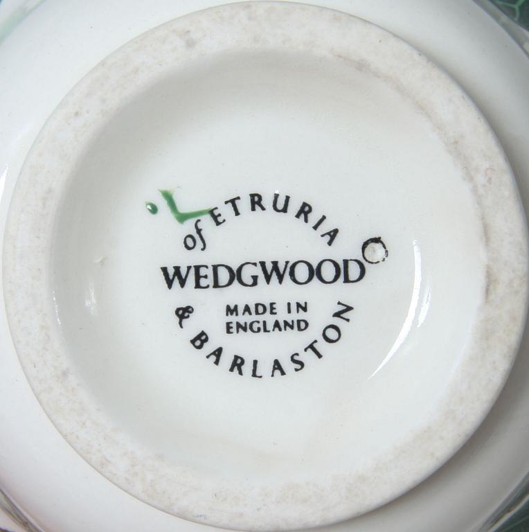 SERVISDELAR, 61 st, porslin, "Napoleon Ivy" Wedgwood.