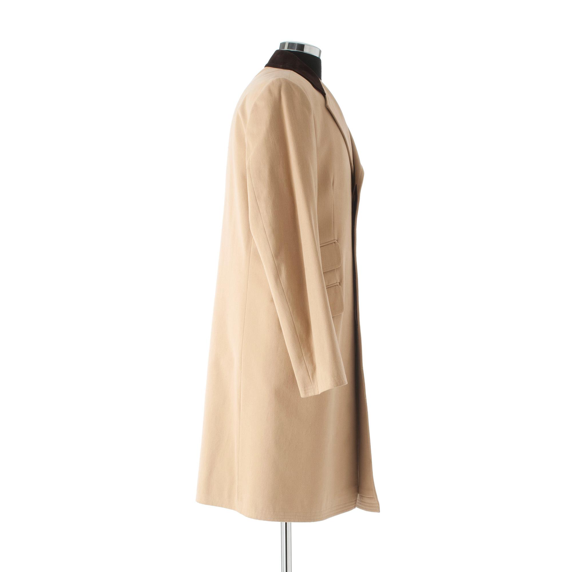 PARK HOUSE, a beige cotton coat.