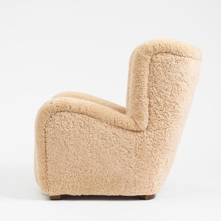 A Swedish Modern easy chair, 1930-40s.