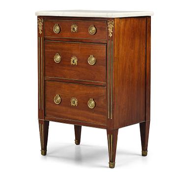 18. A late Gustavian mahogany commode, Stockholm, late 18th century.