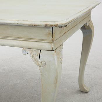 Dining table, Rococo style, first half of the 20th century.