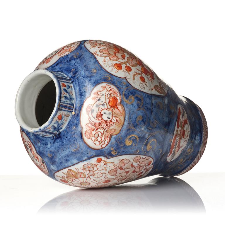 Prakturna, porslin, Japan (Meiji 1868-1912).