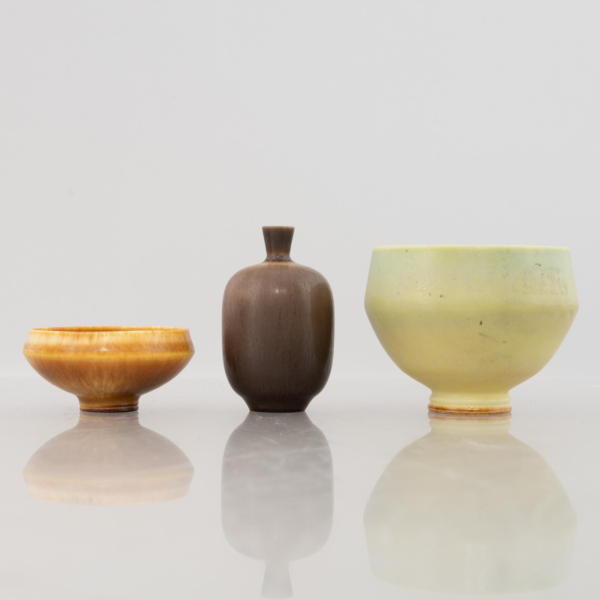 Berndt Friberg, a group of three stoneware bowls and a vase, Gustavsberg Studio.