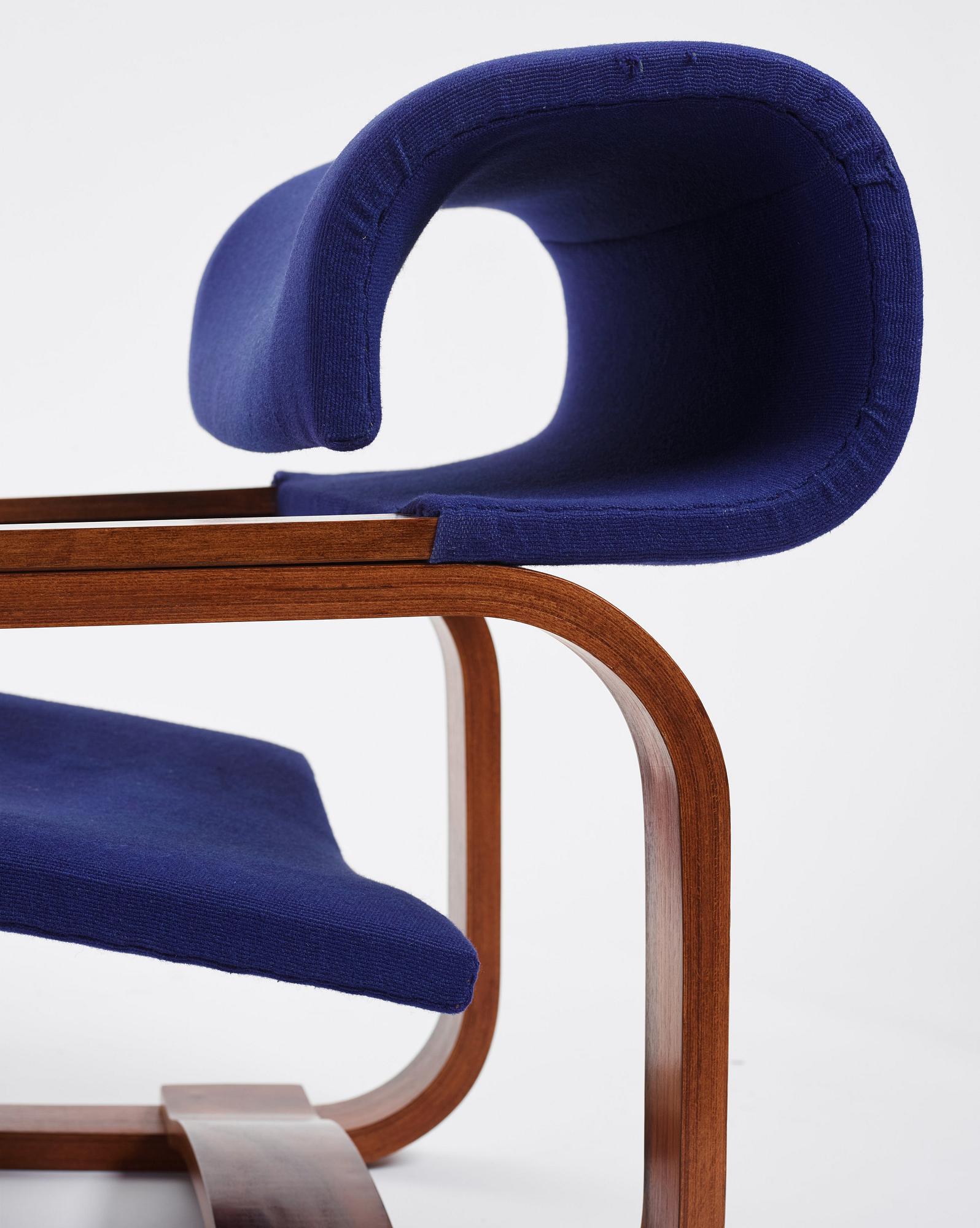 Jan Bocan, fåtöljer, ett par, Thonet, proveniens Tjeckoslovakiska ambassaden i Stockholm 1972.