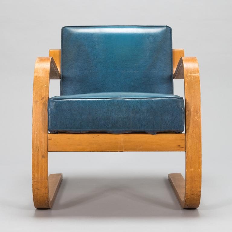 Alvar Aalto, A mid-20th century '34' armchair for  O.Y. Huonekalu- ja Rakennustyötehdas A.B. Finland.