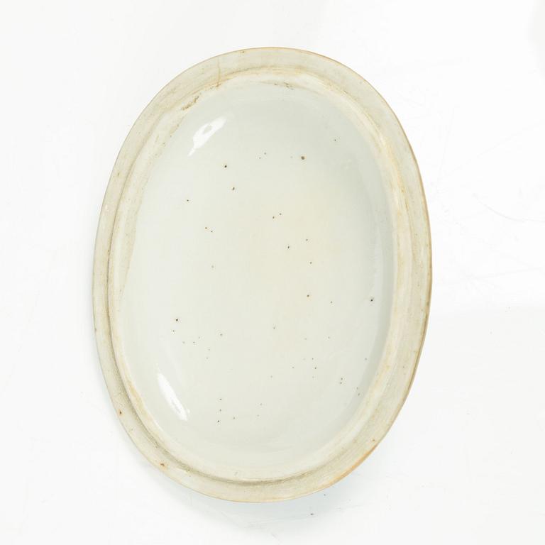 Smörterrin med lock och fat, Kina, Qing dynastin, Qianlong (1736-95).