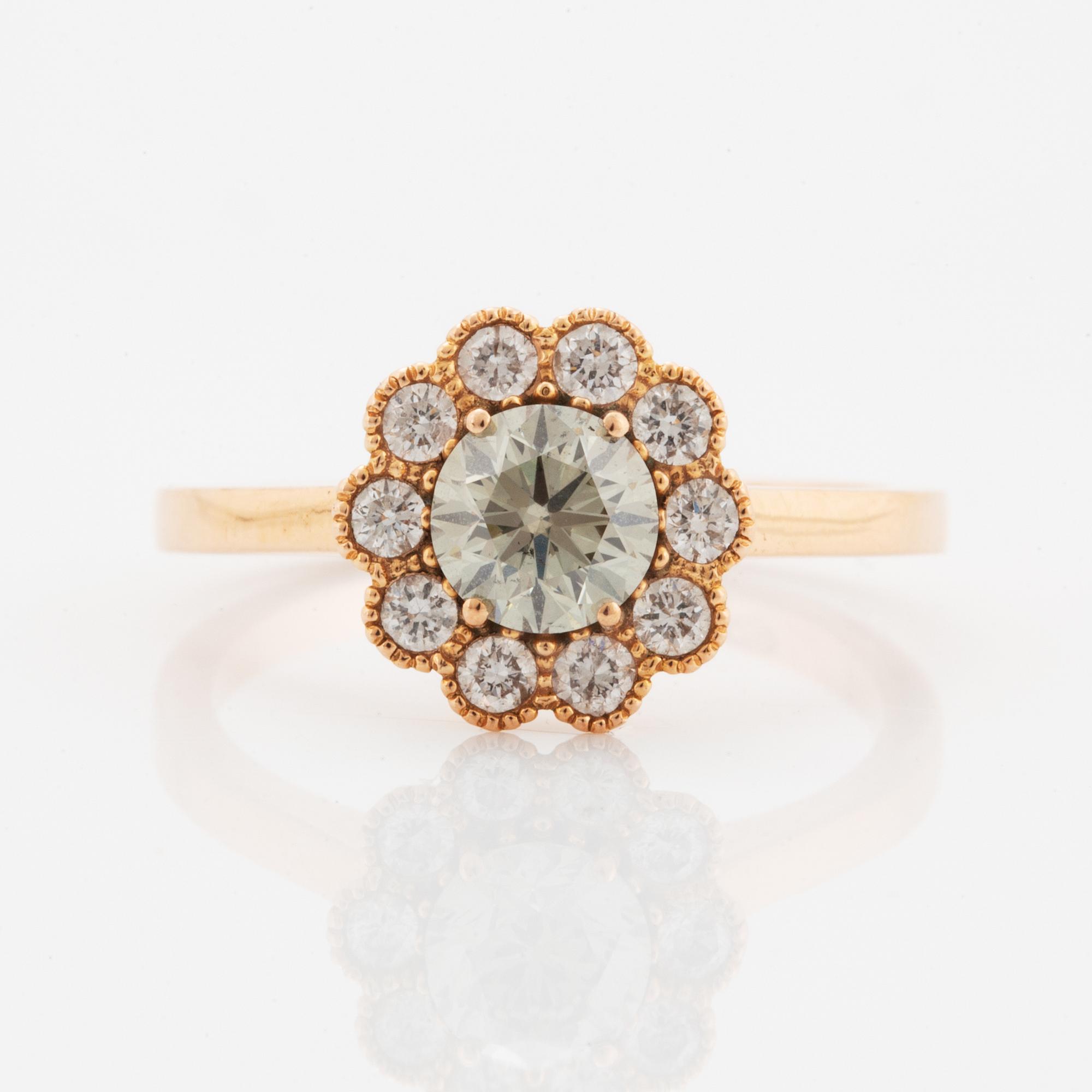 Ring, med färgbehandlad ljusgrön briljantslipad diamant och diamanter.