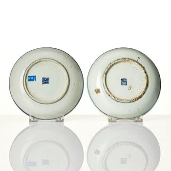 A set of two blue and white dishes, late Ming dynasty, Jiajing (1522-66).