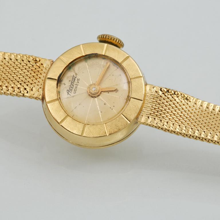 DAMARMBANDSUR, 18K guld, Arsenal. Vikt 19,1 gram.