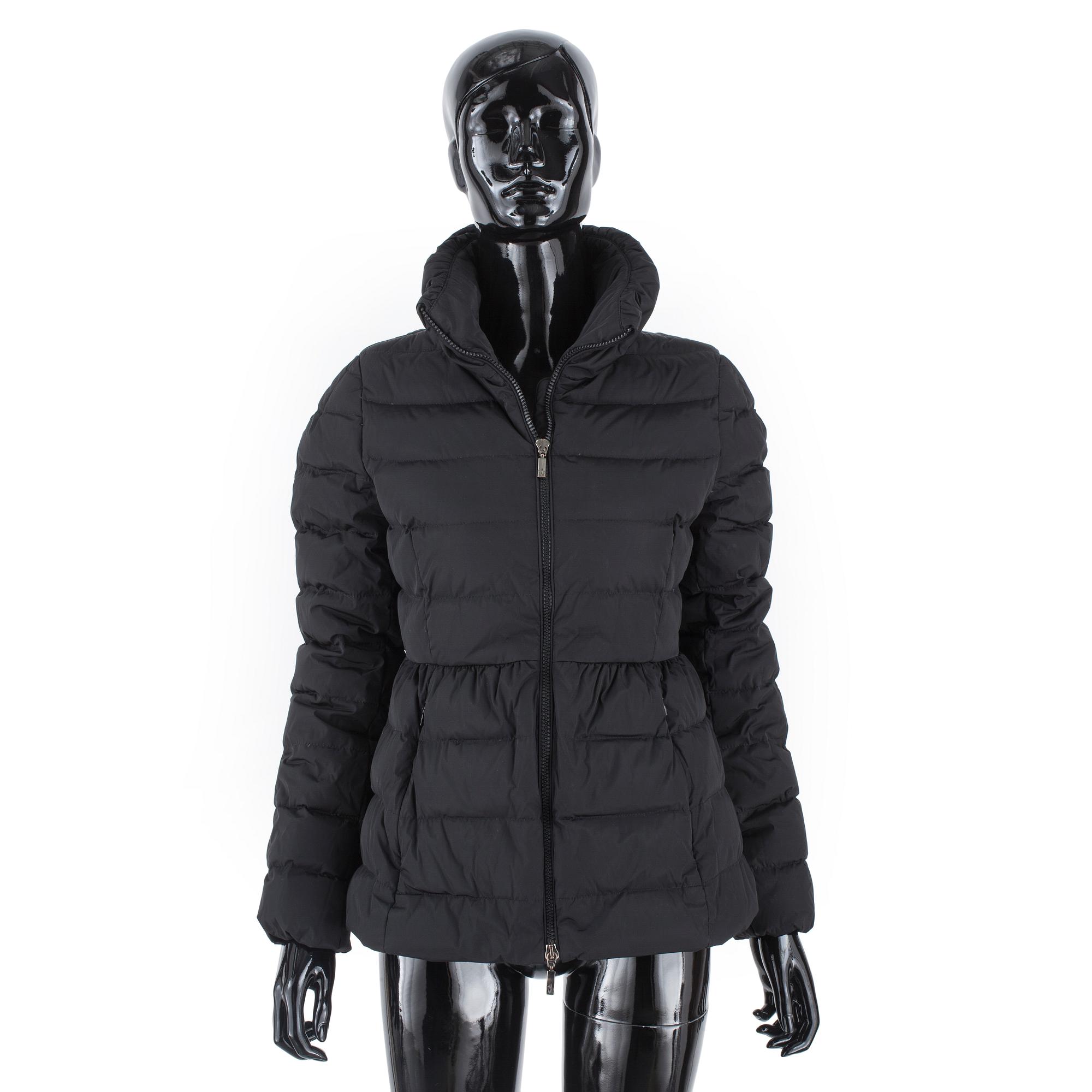 DUNJACKA, Moncler.