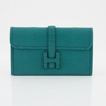 Hermès, A turquoise Alligator Mississippiensis 'Jige Duo Wallet' clutch, 2016.