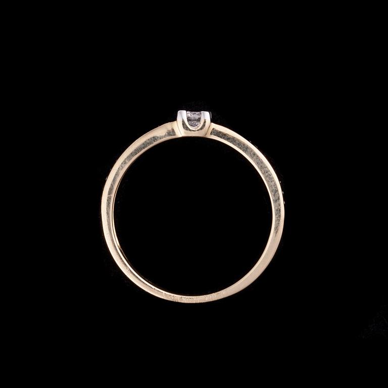 RING, 14K guld, diamanter tot. 0,20 ct. Stockmann logo. Vikt 2,7 g.