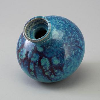 BERNDT FRIBERG, a stoneware vase from Gustavsberg studio, signed and dated 1978.