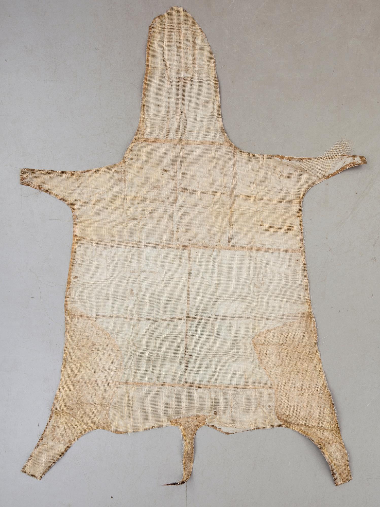 MATTA, zebraskinn, ca 295 x 210 cm.