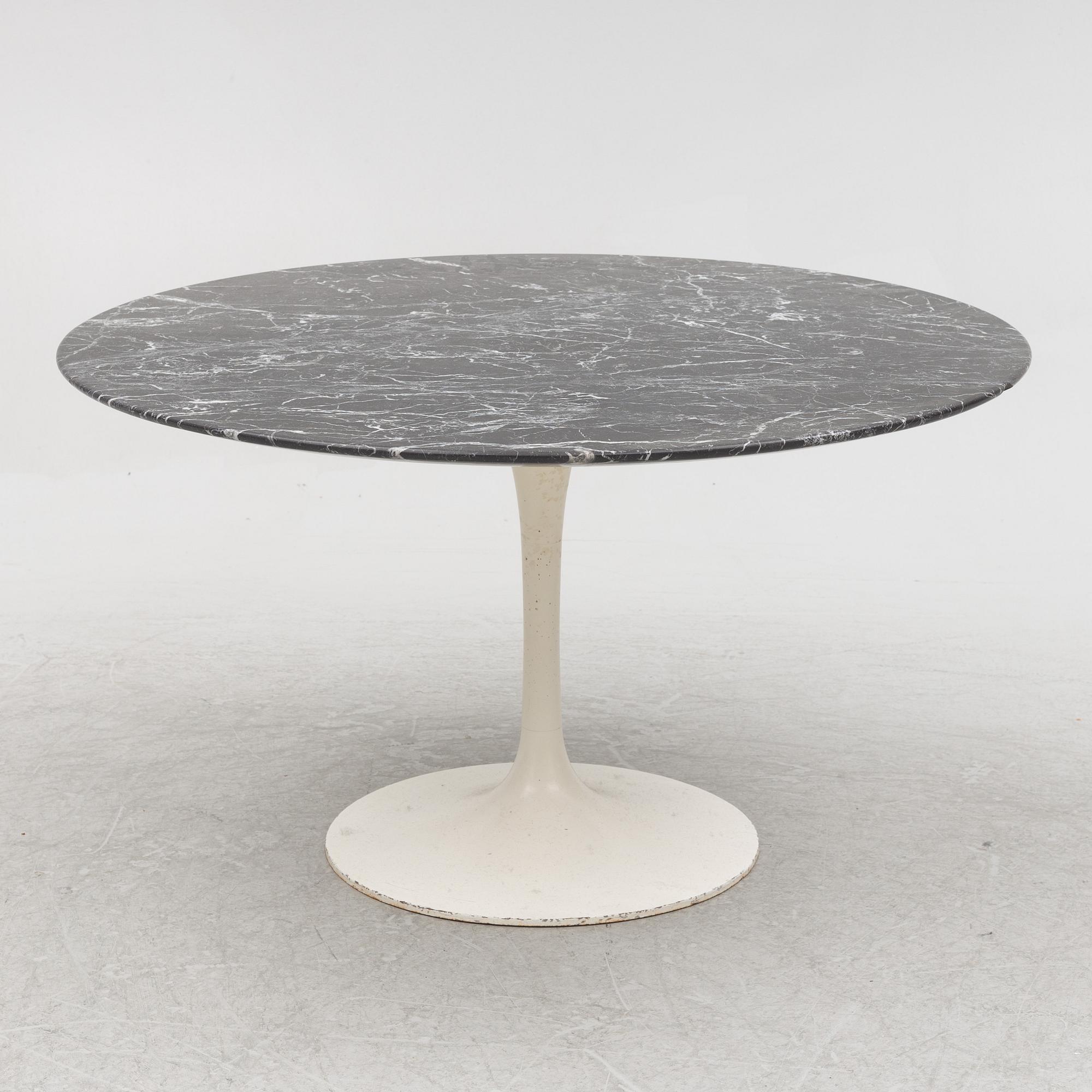 Eero Saarinen, a 'Tulip' coffee table, Knoll International or licensed manufactured by Nordiska Kompaniet, 1960s-70s.