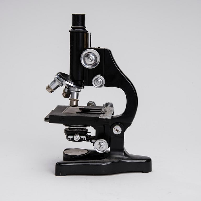 MIKROSKOP, metall, "No 318202" Ernst Leitz Wetzlar, Berlin, 1930-tal.