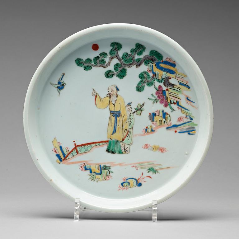 BRICKA, porslin. Qingdynastin, Yongzheng (1723-35).