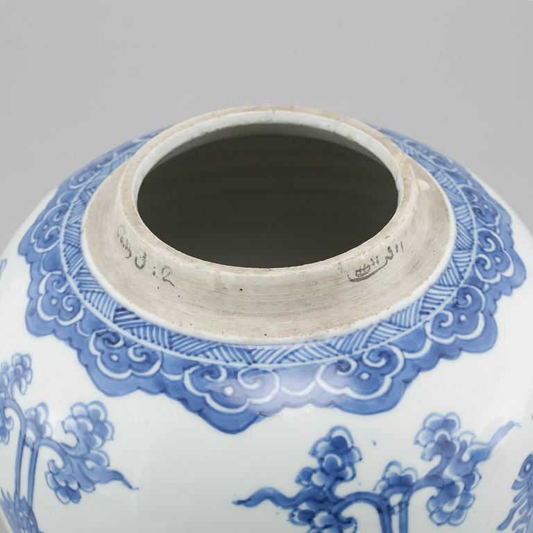 A porcelain jar from the 18th century China.