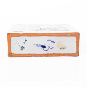 Stig Lindberg, A faience dish, vase and tea caddy, faience, Gustavsberg Studio.
