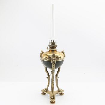 Fotogenlampa, Empire-stil, omkring 1900.