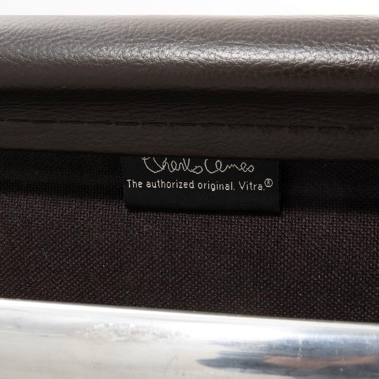 Charles & Ray Eames, desk chair, "EA 117", Vitra 2007.