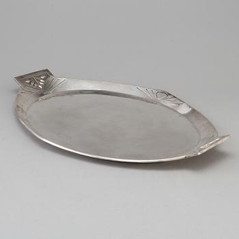 A Swedish Art Nouveau silver tray decorated with stylized sprays of flowers, maker's mark CF Carlman, Stockholm, 1904.