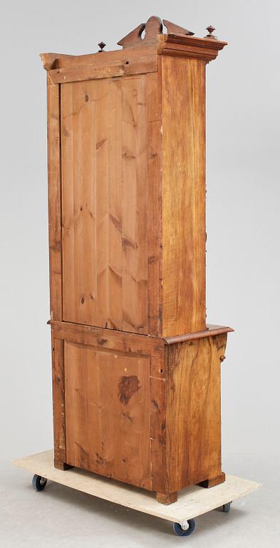 BOKSKÅP, nyrenässans, 1800-talets slut.
