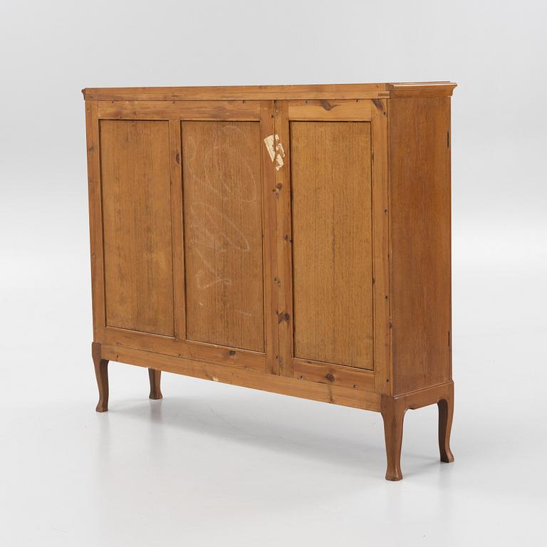 Bokskåp, tidigt 1900-tal.