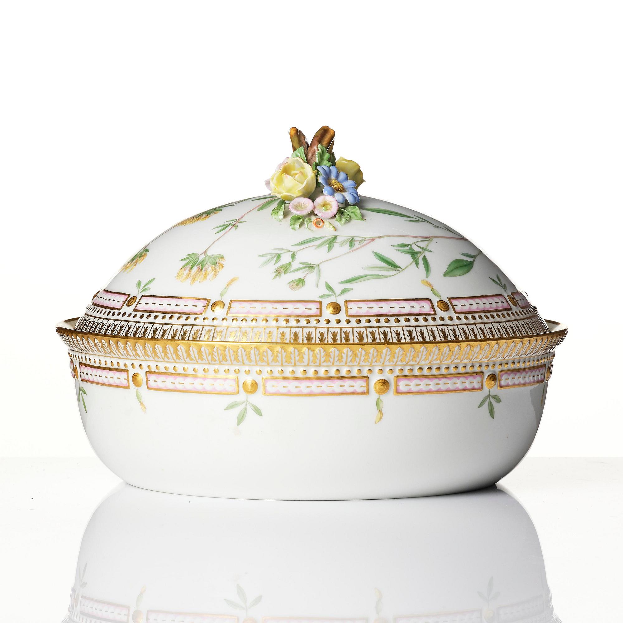 A Royal Copenhagen 'Flora Danica' vegetable tureen with cover, Denmark, 20th century.