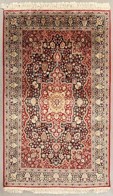 MATTA Keshan design semiantik silke ca 190 x 126 cm.
