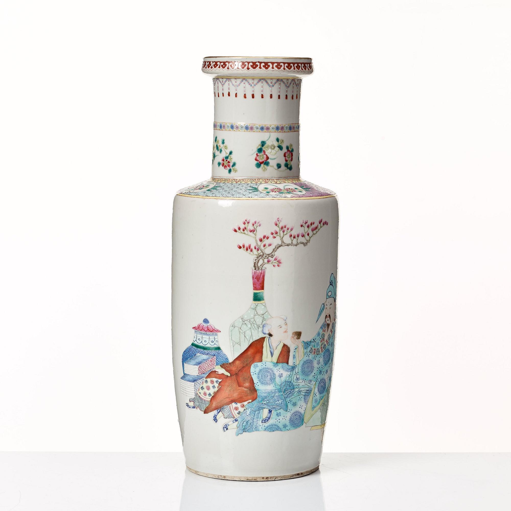 Roleauvas, porslin. Sen Qingdynasti, 1800-tal.
