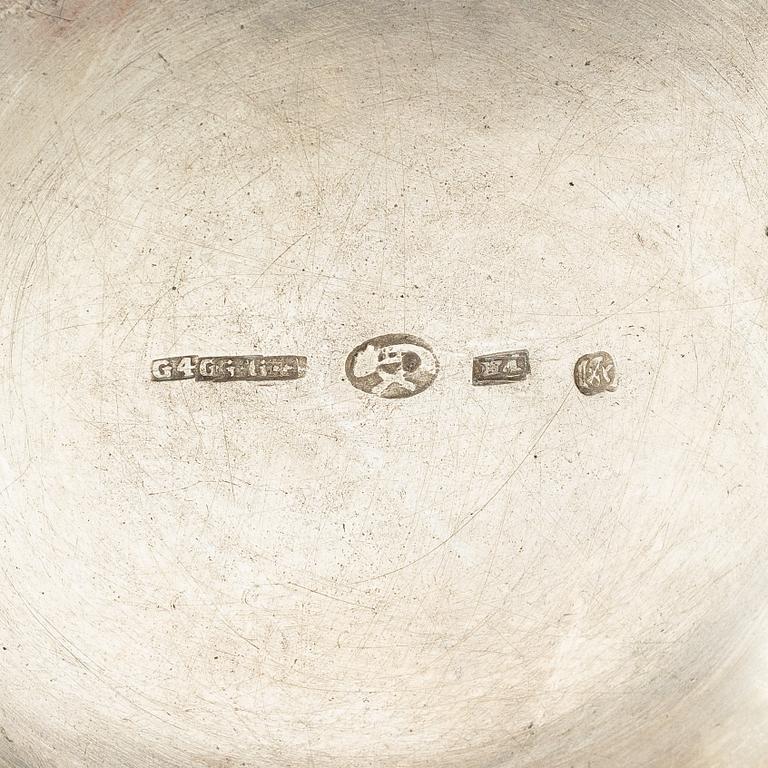 Bägare, silver, sannolikt Söderhamn, stämplad 1837 och 1838.