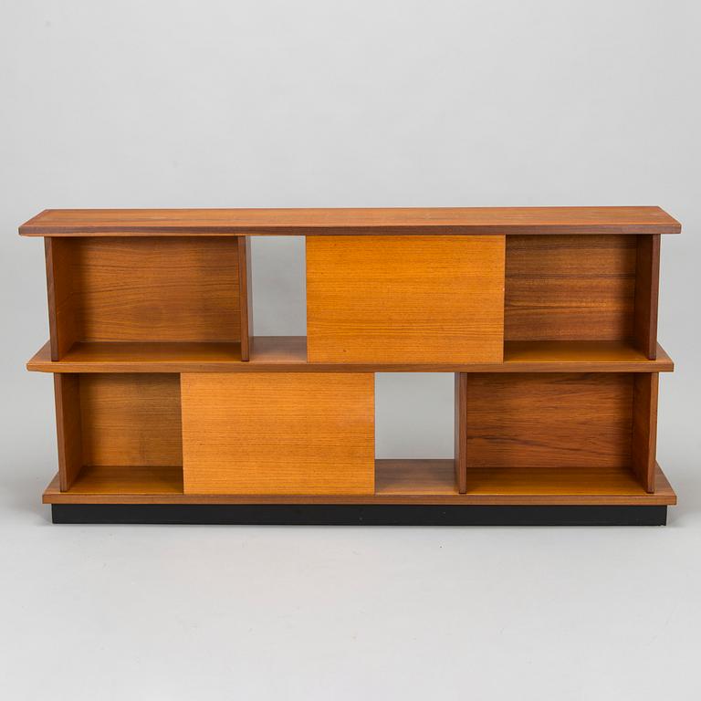 Ilmari Tapiovaara, a mid-20th century 'Pala' bookshelf for Asko Finland.