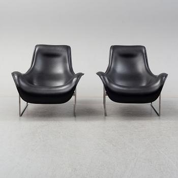 A pair of 'Mart' easy chairs by Antonio Citterio, B&B Italia.