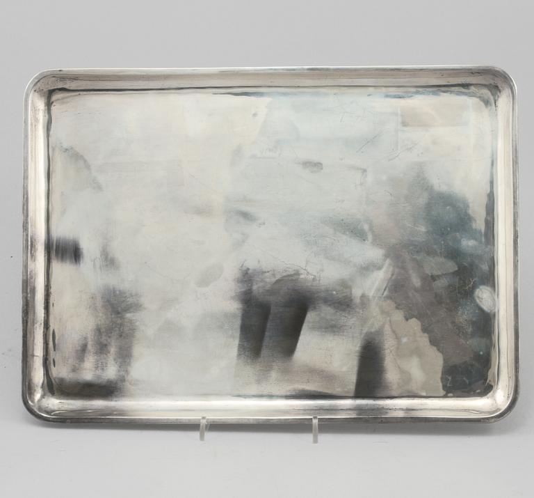 BRICKA, silver, Mexico, 1900-tal, vikt 820 gram.