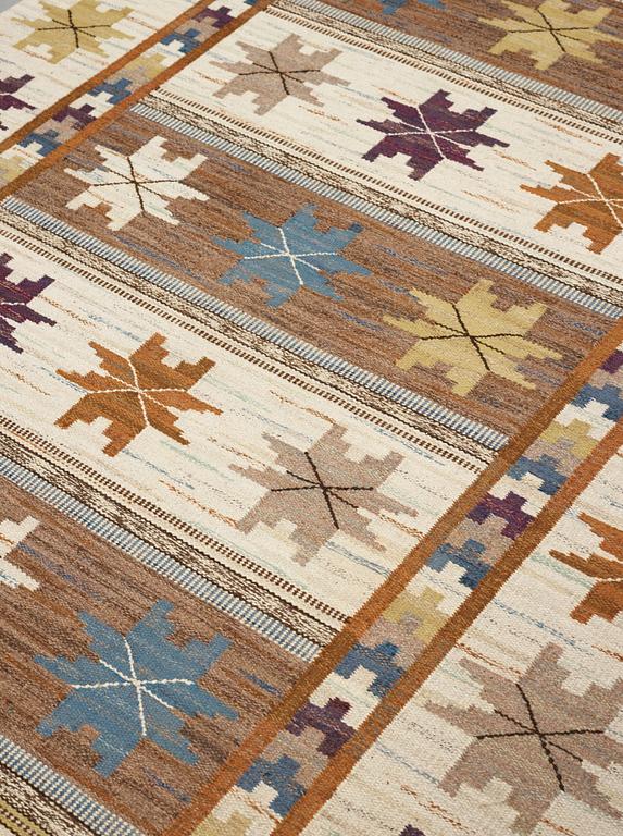 Märta Måås-Fjetterström, Matta, "Höstmattan", rölakan, ca 307,5-309 x 200-202 cm, signerad AB MMF.