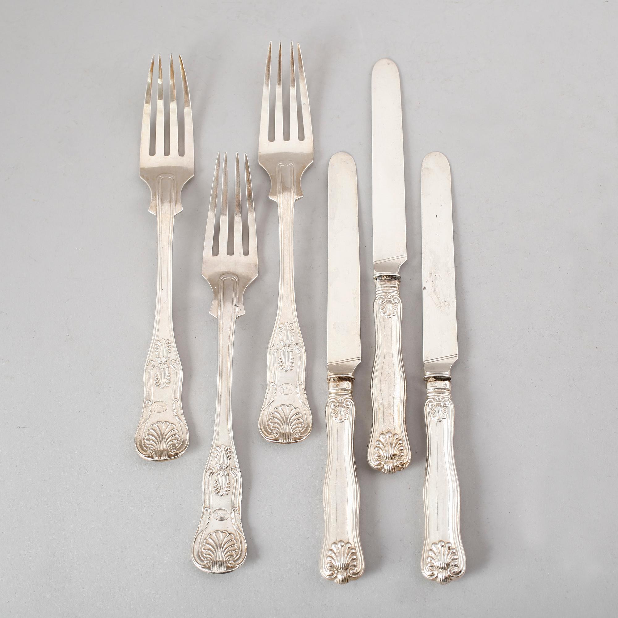 BESTICK, 21 delar, silver, modell Kings pattern, engelsk snäckmodell, GW Richter, bla 1849. Total vikt ca 1226 g.