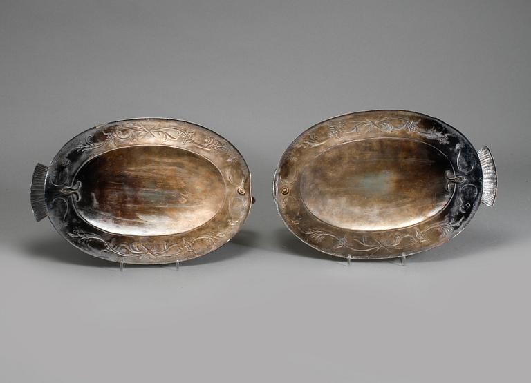 VÄGGLAMPETTER, ett par, nysilver, 1900-talets första del.