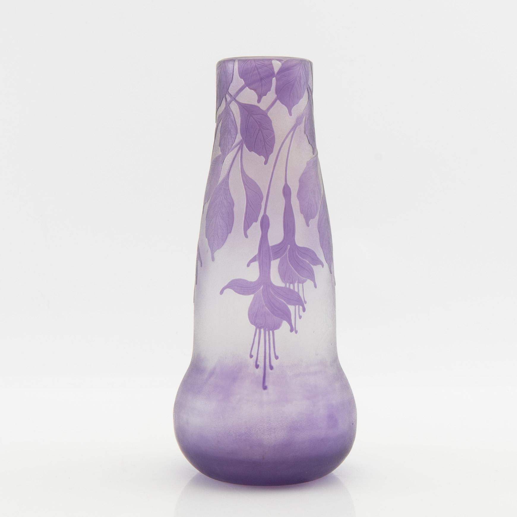 Karl Lindeberg, vase, Kosta Art Nouveau signed.