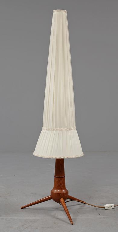 GOLVLAMPA, 1900-talets andra hälft.