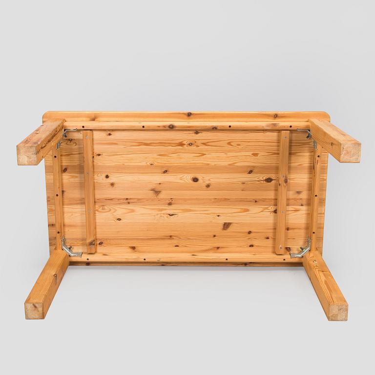 Ben af Schultén, matbord, modell 852, Artek 1970-tal.