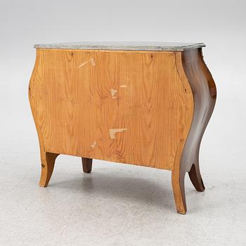 A Rococo style chest of drawers, first half of the 20th Century.