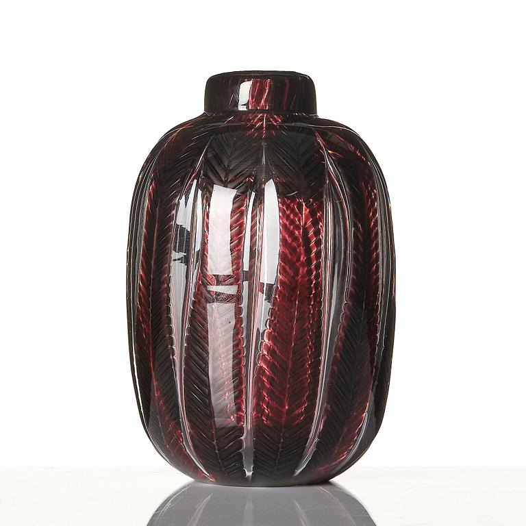 Edvin Öhrström, an 'ariel' glass vase, Orrefors, Sweden 1950.