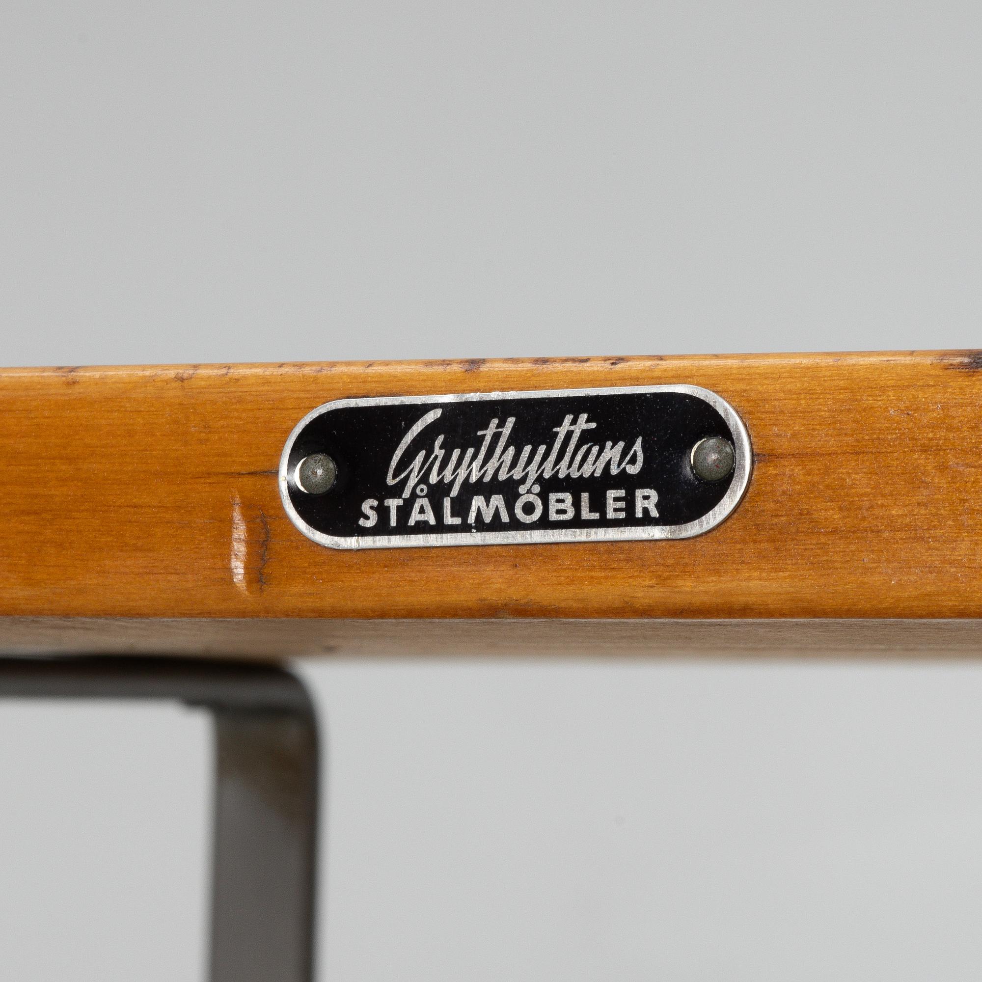 Stolar, 4 st, "Stol 10", 1900-talets mitt. Grythyttans stålmöbler. 1900-talets första hälft.