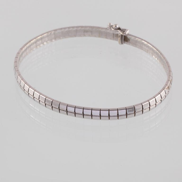 ARMBAND, 18K vitguld, importstämplat. Vikt 19,1 gram.