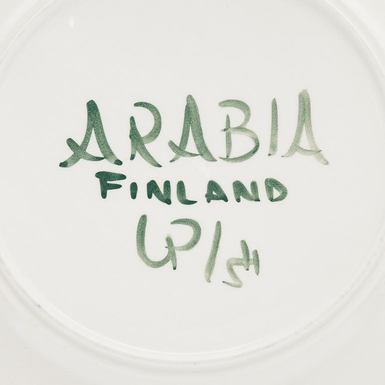Ulla Procopé, lautasia, 30 kpl, "Purpurijenkka", signeeratut Arabia Finland UP.