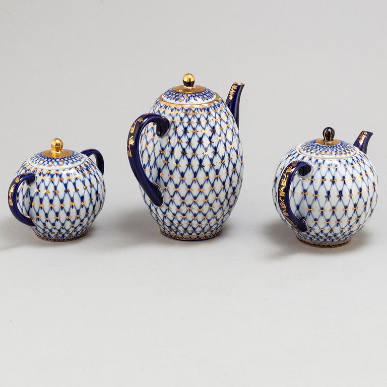 KAFFESERVIS, 10 delar, porslin, "Cobalt net", Lomonosov, 1900-talets senare hälft, Sovjetunionen/ Ryssland.